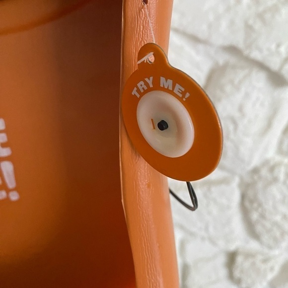 NWT LARGE HALLOWEEN TALKING JACK O LANTERN CANDY DISPENSER LIGHT UP EYES - Picture 8 of 9